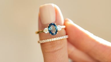 gemstone engagement rings header mobile